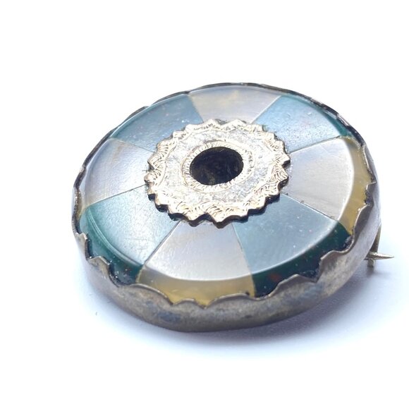 Antique Scottish Silver Brooch Mother of Pearl Green Stone Medallion GUC - Picture 2 of 5